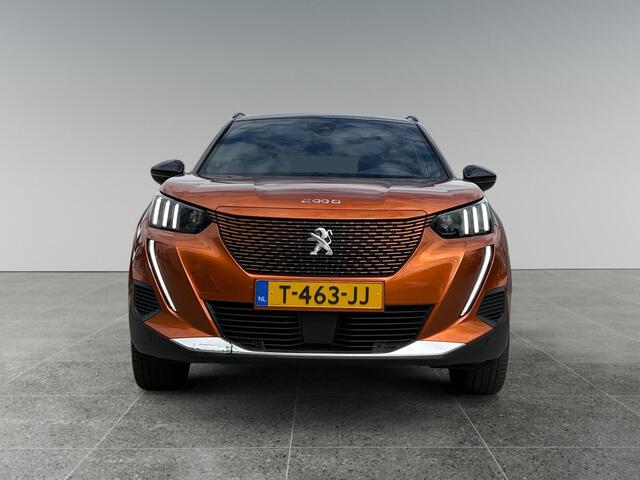 Peugeot e-2008 GT EV 3-FASEN 50kWh 136pk | KEYLESS ENTRY | STOELVERW. | 3D i-COCKPIT® | NAVI | CAMERA | 17'' LM | APPLE CARPLAY / ANDROID AUTO |