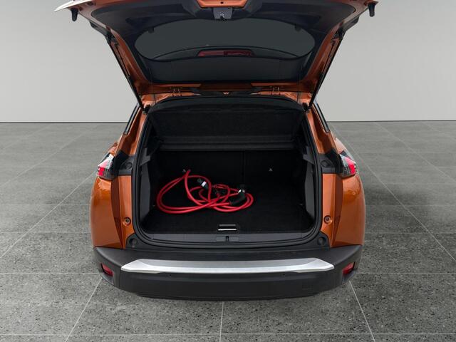 Peugeot e-2008 GT EV 3-FASEN 50kWh 136pk | KEYLESS ENTRY | STOELVERW. | 3D i-COCKPIT® | NAVI | CAMERA | 17'' LM | APPLE CARPLAY / ANDROID AUTO |