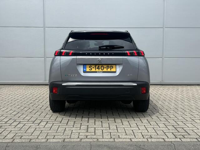 Peugeot e-2008 EV GT 50 kWh | Camera | Cruise Control | Navigatie | Apple Carplay/Android Auto