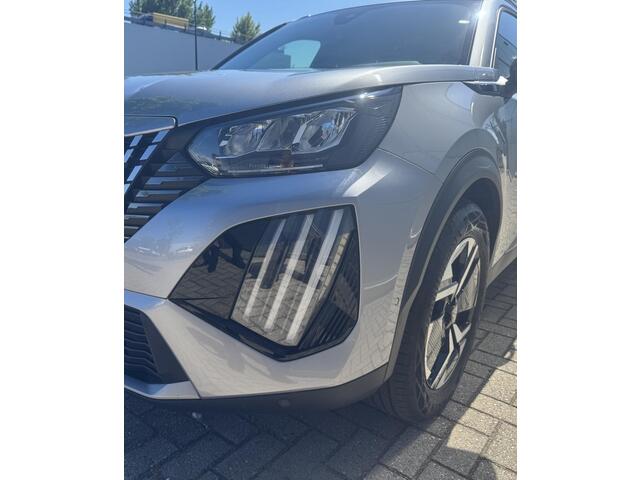 Peugeot e-2008 EV Allure 54 kWh | Keyless Entry & Start | Camera | Navigatie