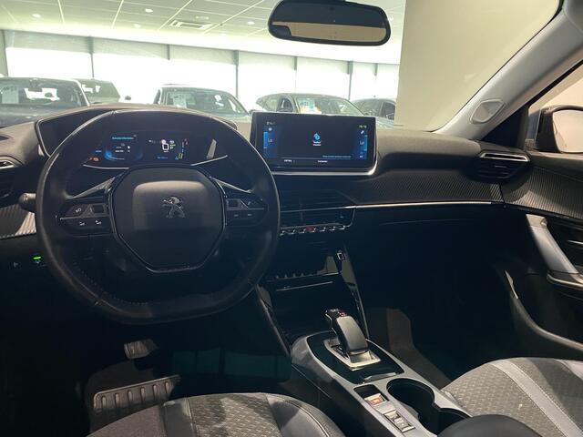 Peugeot e-2008 EV Allure Première 50 kWh STOELVERWARMING + CAMERA + ADAPTIEVE CRUISE CONTROL