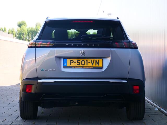 Peugeot e-2008 EV Allure Pack 50 kWh 136 Pk Automaat Navi / DAB / Apple Carplay / Camera / Trekhaak / SOH 94 %
