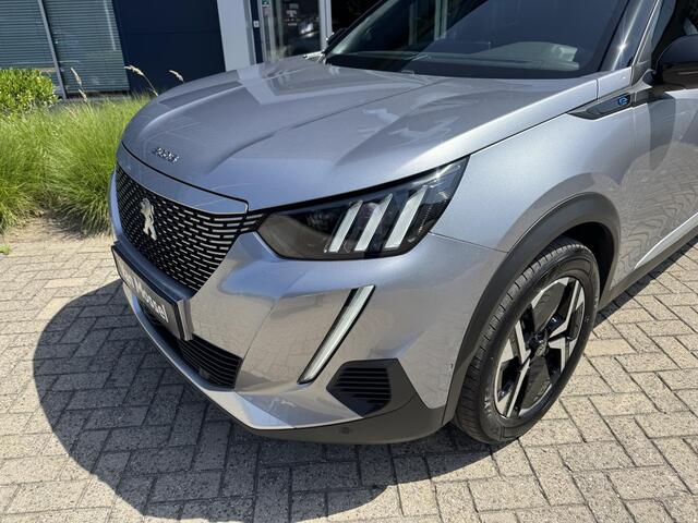 Peugeot e-2008 EV GT 50 kWh l Panoramisch Schuifdak l Massage l Camera