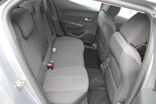 Peugeot e-2008 EV Active 50 kWh Automaat Airco Cruise Carplay 32.840km dealer onderhouden