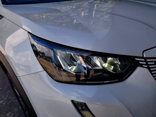 Peugeot e-2008 EV Active Pack 50 kWh 3 FASE LED NAVI CRUISE ECC
