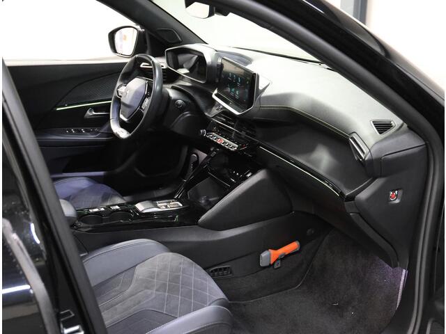 Peugeot e-2008 EV GT Pack 50 kWh 136PK | 1ste eigenaar | AppleCarPlay/AndroidAuto | ACCU 98% | Climate Control | Adaptive Cruise Control | Camera | FULL LED | Navigatie | LMV | Parkeersensoren | Privacy Glass | Isofix | Sfeerverlichting | Stoelverwarming |