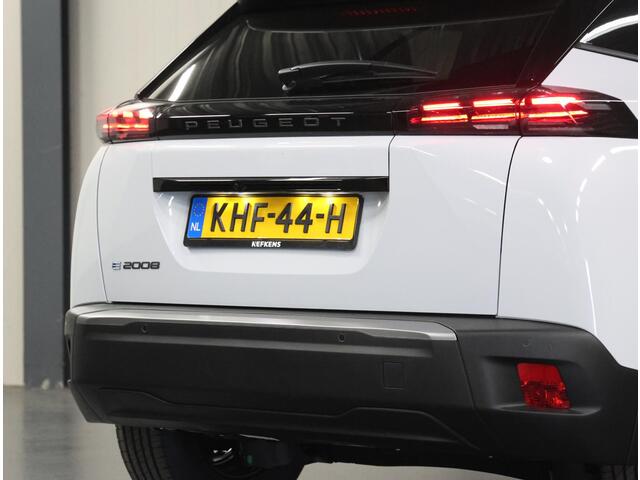 Peugeot e-2008 EV Business 54 kWh 156PK | 1ste eigenaar | AppleCarPlay/AndroidAuto | Climate Control | Cruise Control | Camera | LED | Navigatie | Parkeersensoren | Privacy Glass | Isofix |