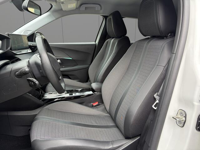 Peugeot e-2008 EV Allure Pack 50 kWh Camera | Dynamic cruise control | Apple/Adroid | Navi
