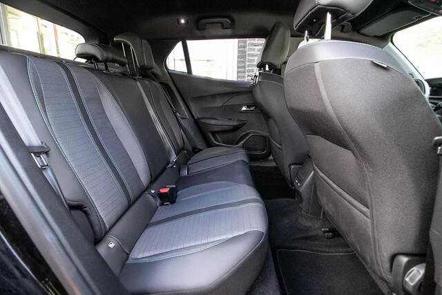 Peugeot e-2008 EV Allure Pack 50 kWh SOH 96%