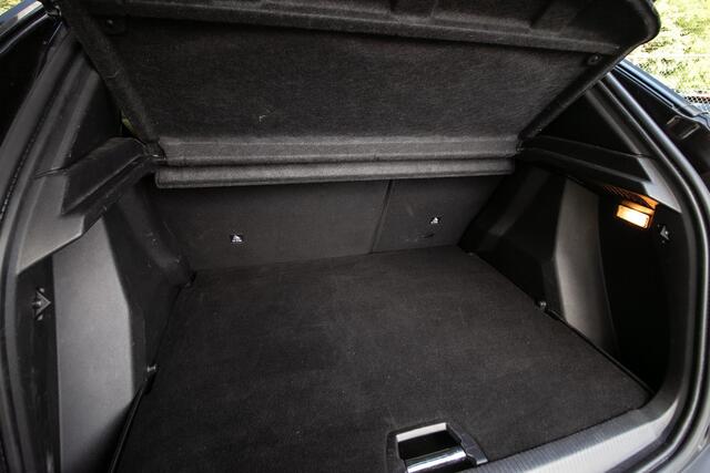 Peugeot e-2008 EV Allure Pack 50 kWh SOH 96%