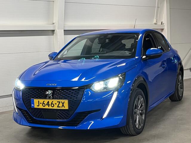 Peugeot e-208 EV Allure 50 kWh Automaat | Keyless Entry | Verwarmde voorstoelen | Navigatie