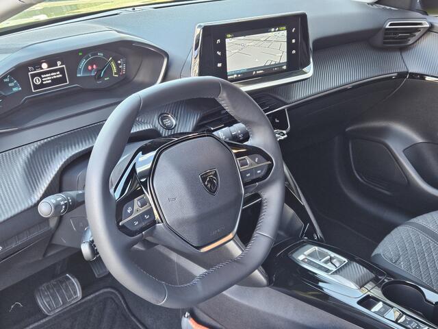 Peugeot e-208 EV Style 50 kWh 3-Fase | Nieuw Model | Navigatie | Keyless Entry en Start | Parkeersensoren | Apple Carplay en Android Auto | Stoelverwarming | Laadkabel Aanwezig.