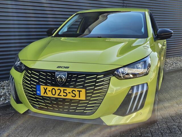 Peugeot e-208 EV Style 50 kWh 3-Fase | Nieuw Model | Navigatie | Keyless Entry en Start | Parkeersensoren | Apple Carplay en Android Auto | Stoelverwarming | Laadkabel Aanwezig.