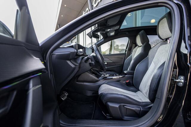 Peugeot e-208 EV GT 350 50 kWh 3 fase | Pano | Stoelverw. | ACC | CAM