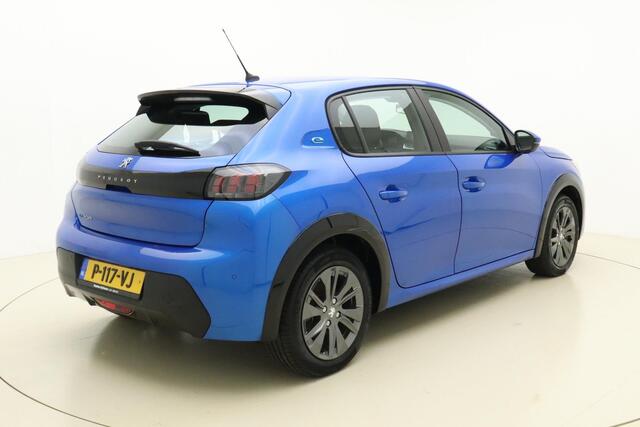 Peugeot e-208 EV Active Pack 50 kWh GRATIS WALLBOX! | 3-Fase | Parkeersensor Achter | Stoelverwarming | Navigatie | Climate Control |