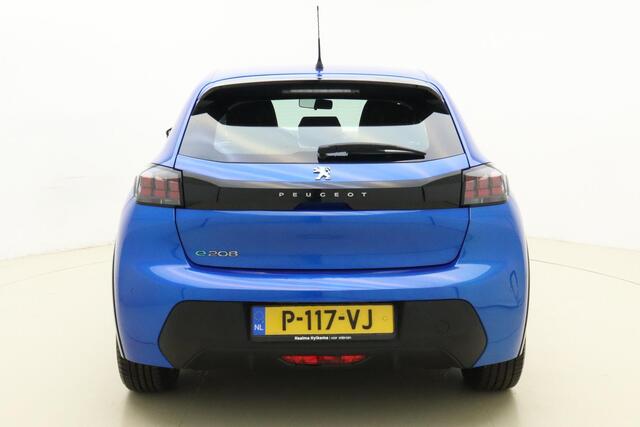 Peugeot e-208 EV Active Pack 50 kWh GRATIS WALLBOX! | 3-Fase | Parkeersensor Achter | Stoelverwarming | Navigatie | Climate Control |