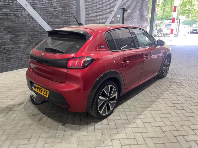 Peugeot e-208 EV GT Première 1 fase 50 kWh | Panoramadak | Trekhaak | 360° Camera | Apple Carplay