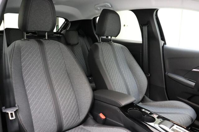 Peugeot e-208 EV Allure Avantage 51 kWh | WLTP 432 KM | 3-Fase | Warmtepomp | Adaptief Cruise Control | Dodehoek Detectie | Draadloze Apple Carplay & Android Auto | Navigatie |