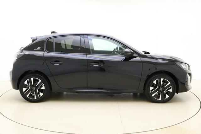 Peugeot e-208 EV Allure Avantage 51 kWh | WLTP 432 KM | 3-Fase | Warmtepomp | Adaptief Cruise Control | Dodehoek Detectie | Draadloze Apple Carplay & Android Auto | Navigatie |