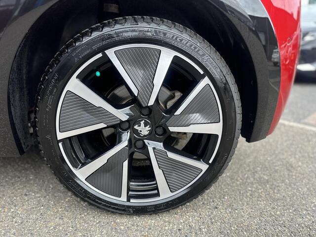 Peugeot e-208 EV GT Pack 50 kWh All-Season CrossClimate Banden | Full LED | Adaptive Cruise Control | Stoelverwarming | Camera | Veel Opties | Rijklaar met 12 Maanden BOVAG Garantie