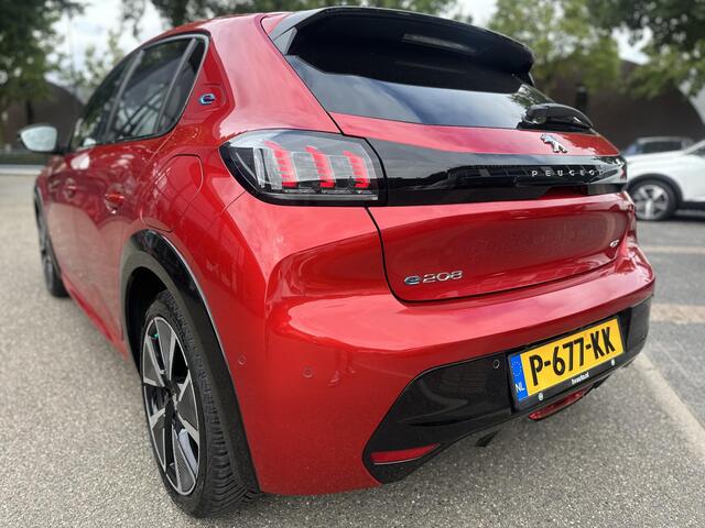 Peugeot e-208 EV GT Pack 50 kWh All-Season CrossClimate Banden | Full LED | Adaptive Cruise Control | Stoelverwarming | Camera | Veel Opties | Rijklaar met 12 Maanden BOVAG Garantie
