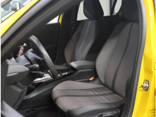 Peugeot e-208 EV Allure Pack 50 kWh 136PK | ACCURAPPORT 98%| AppleCarplay/Android Auto | Armsteun | Parkeersensoren | Navigatie | FULL LED | Climate Control | Adaptive Cruise Control | 16" LMV | Isofix | Privacy Glass |