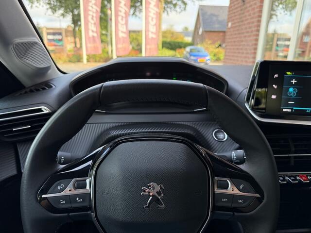 Peugeot e-208 EV Active Pck 50 kWh RIJKLAAR / NAVI / AIRCO / CRUISE / PDC / LM
