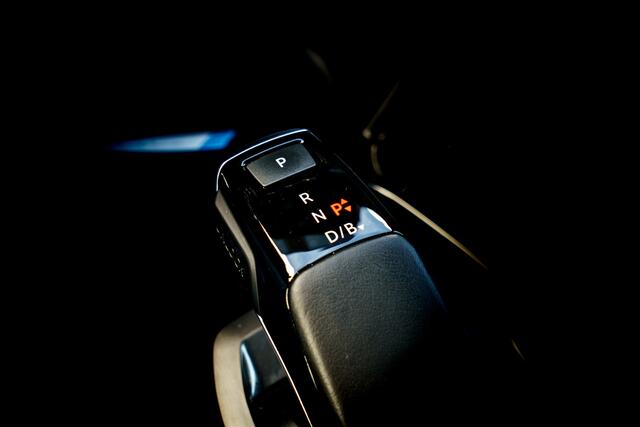 Peugeot e-208 EV GT Pack 50 kWh | Carplay | PDC | Stoelverwarming | Sportstoelen | Adapt. Cruise | 360 camera