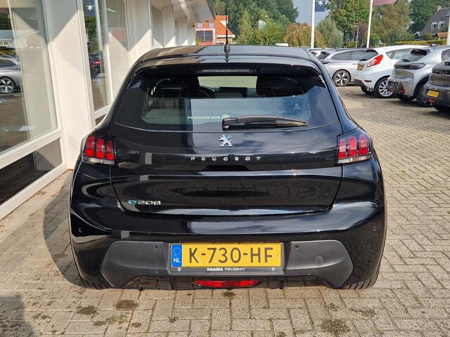 Peugeot e-208 EV Active 50 kWh | Parkeersensoren achter | Climate & Cruise control | Navigatie | Apple Carplay / Android Auto
