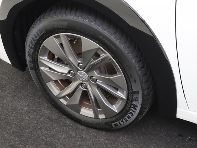 Peugeot e-208 EV Active Pack 50 kWh | Keyless | Apple Carplay | Parkeerhulp |