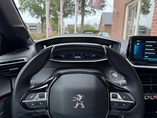 Peugeot e-208 EV GT 350 50 kWh PANODAK / CAMERA / DIGI DASH / STOELVERW. / GRO