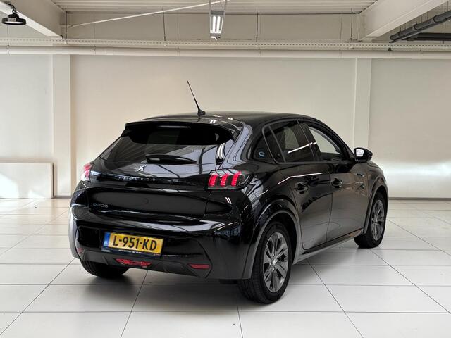 Peugeot e-208 EV Allure 50 kWh SOH 93,2% | Navigatie | Android auto / Apple carplay | Cruise control | Achteruitrijcamera