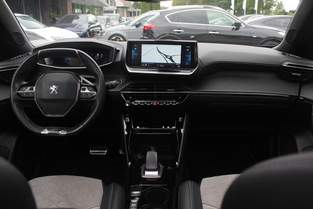 Peugeot e-208 EV GT 350 50 kWh Panoramadak / Camera / Virtual Cockpit / Half leder / Navigatie / Keyless / Cruise Control / Dodehoek detectie