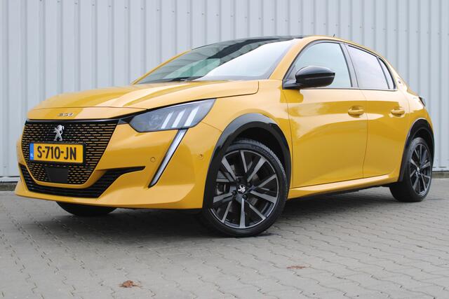 Peugeot e-208 EV GT 350 50 kWh | Incl. 12 maanden garantie | Dealer onderhouden | Cruise control | Climate control | Stoelverwarming | Apple carplay | Navigatie | Panoramadak | DAB radio |