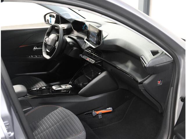 Peugeot e-208 Active Pack 50kWh 136PK | 1ste eigenaar | 3 FASE | AppleCarPlay/Android | AUTOMAAT | Armsteun | Parkeersensoren | Keyless | Navigatie | Climate Control | Cruise Control | Isofix |