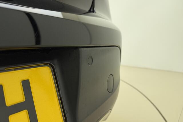 Peugeot e-208 EV Active 50 kWh | Stoelverwarming | Camera | Apple Carplay/Android Auto | Parkeersensoren achter | Climate Control