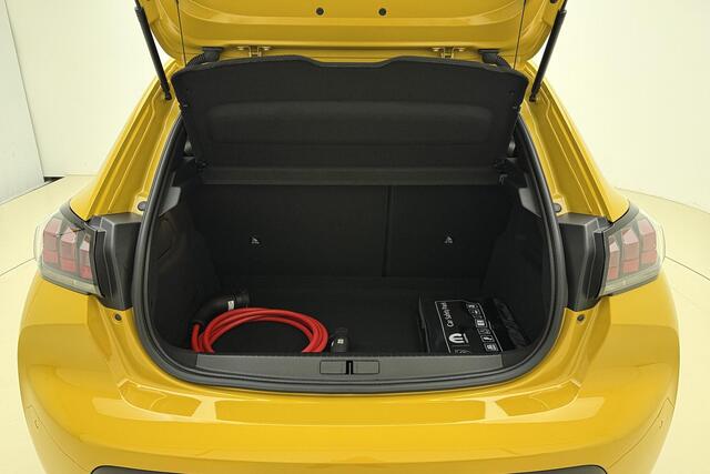 Peugeot e-208 EV Active Pack 50 kWh | Apple carplay/Android auto | Cruise control | Stuurwiel multifuntioneel | Lichtmetalen velgen | Parkeersensoren achter |