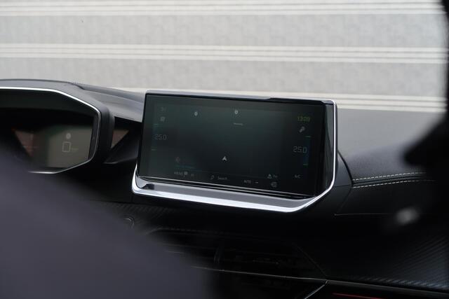 Peugeot e-208 EV GT 350 50 kWh PANO/ VIRTUAL COCKPIT/ CAM/ CARPLAY/ CRUISE/ CLIMA