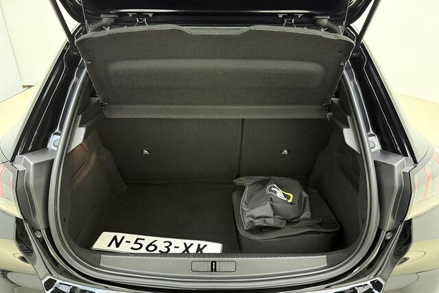 Peugeot e-208 EV Allure 50 kWh 3-Fasen l Camera l PDC l Keyless l Navigatie l Bluetooth l Apple Carplay/Android Auto l DAB l LED l Lichtmetalen velgen