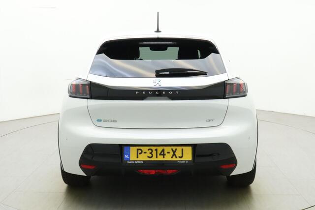 Peugeot e-208 EV GT Pack 50 kWh | Navigatie | Stoelverwarming | Achteruitrijcamera | Full led verlichting | 17 inch lichtmetalen velgen | Dodehoekdetectie
