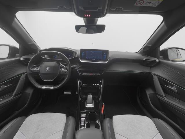 Peugeot e-208 EV GT 350 50 kWh | PANO | CAMERA | KEYLESS | STOELVERWARMING