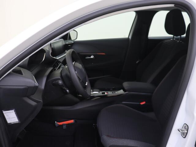 Peugeot e-208 EV Active 50 kWh | Carplay | Stoelverwarming | Navigatie | Climate Control |