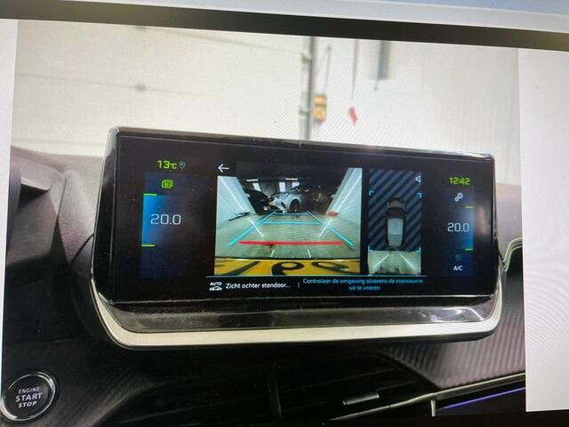 Peugeot e-208 EV GT Pack 50 kWh PANODAK / STOELVERW. / CAMERA / GROOT.NAVI