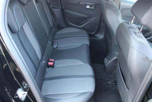 Peugeot e-208 EV Allure Pack 50 kWh Automaat Airco Navi Camera Carplay 1e eigenaar