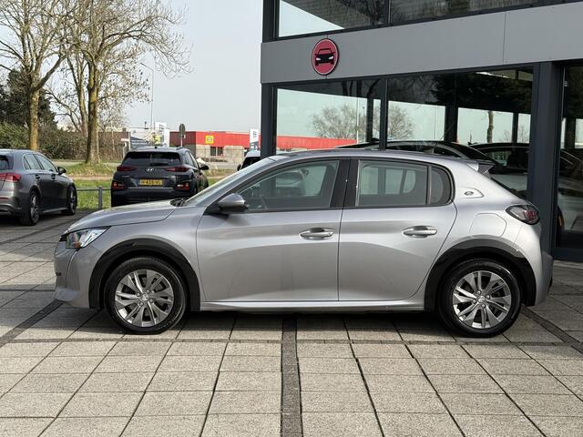 Peugeot e-208 Aut. EV Allure Pack | SoH 87% | Navi | Camera | Stoel Verarming |