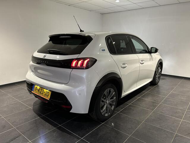 Peugeot e-208 EV Allure Pack 50 kWh | SOH 92,7% | 3-fase | Navigatie | 3D Cockpit | Adaptieve cruise control | Stoelverwarming |