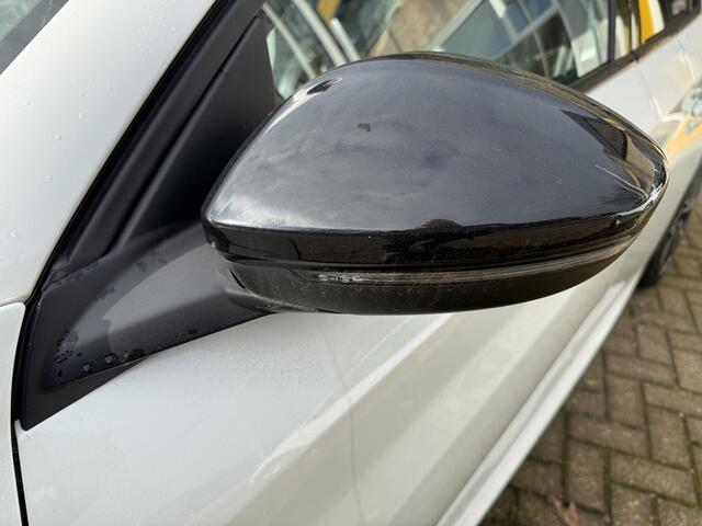 Peugeot e-208 EV GT 350 50 kWh CAMERA NAVIGATIE AIRCO ECC LICHTM.VELGEN