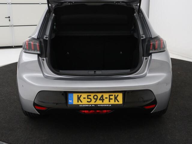 Peugeot e-208 EV GT 350 50 kWh | 27.200km NAP | SOH 93% | Stoelverwarming | Leder/Alcantara | Camera | Adaptive cruise | Carplay | Full LED | Navigatie | Climate control