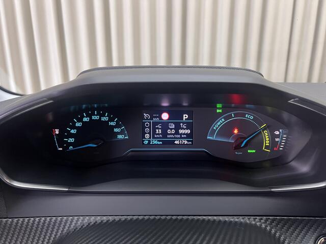 Peugeot e-208 EV Style 50 kWh 3-Fase Org.NL! / Android Auto / Stoelverwarming / LED / Navigatie / Cruise / 17'' LMV