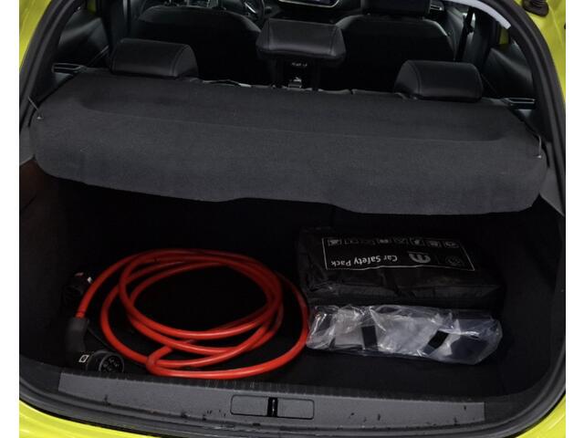 Peugeot e-208 EV Style 50 kWh Navigatie / Dab+ /